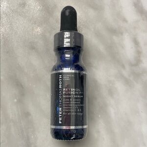 Peter Thomas Roth Retinol Fusion PM Night Serum - Midnight Blue-New and sealed